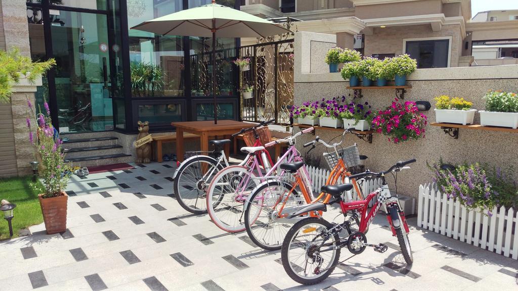 Creekside No.22 B&B Hualien City Exterior photo